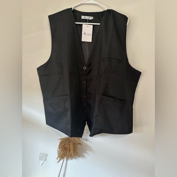 Classic Black Men's Vest - Picture 3 of 3